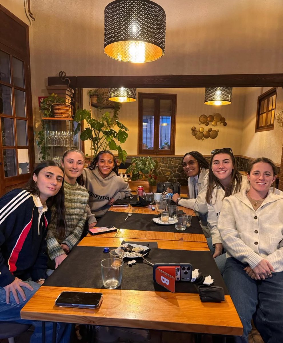 futfembarca's tweet image. 💙❤️