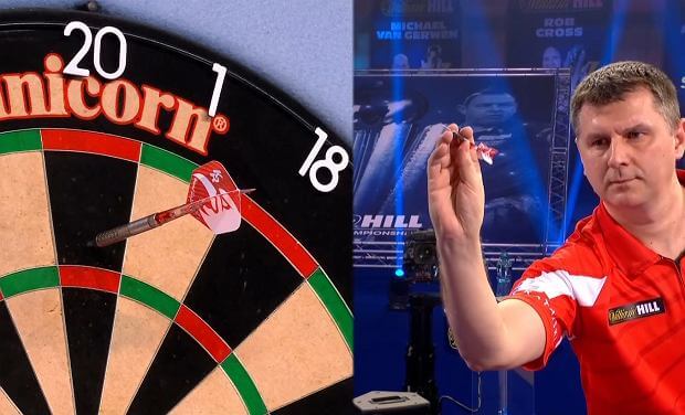 #rzutkitarczarodzina #laczynasdart #DartsWorldChampionship 
Dart to jedna z najbardziej niedocenianych dyscyplin sportowych. 
Szkoda, bo świetnie się go ogląda i jest naprawdę emocjonujący!