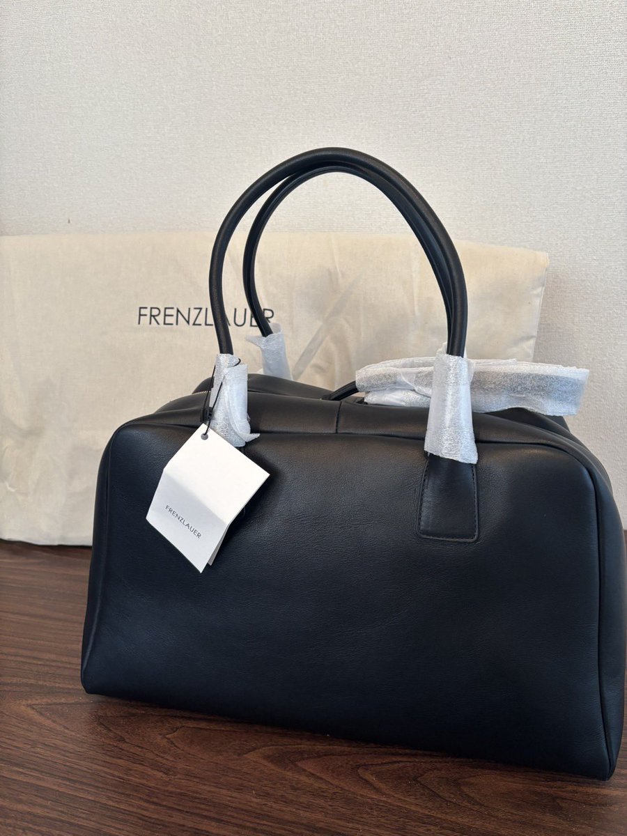 12moco23's tweet photo. またまた届いたよ👜
17万円のバック🇮🇹

売れたら買い付けするだけ✌️
無在庫物販は楽しい❤️

副業勢にはおすすめ‼️ https://t.co/veKAI3apZn