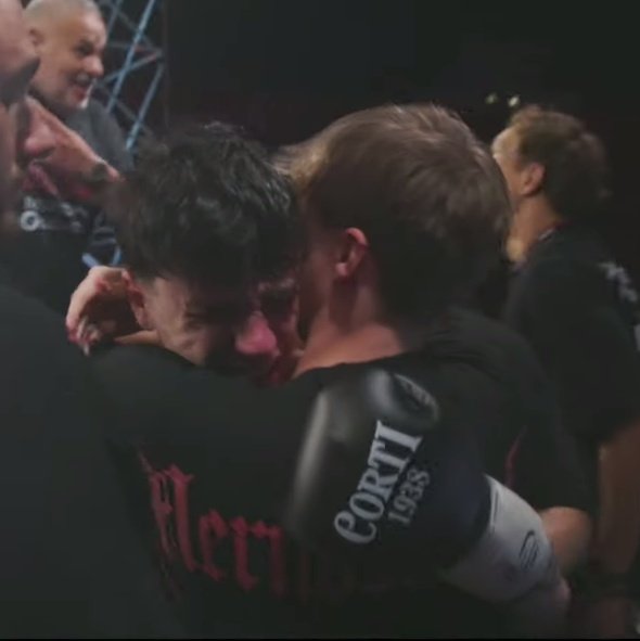 ewjuano's tweet image. cierren el estadio