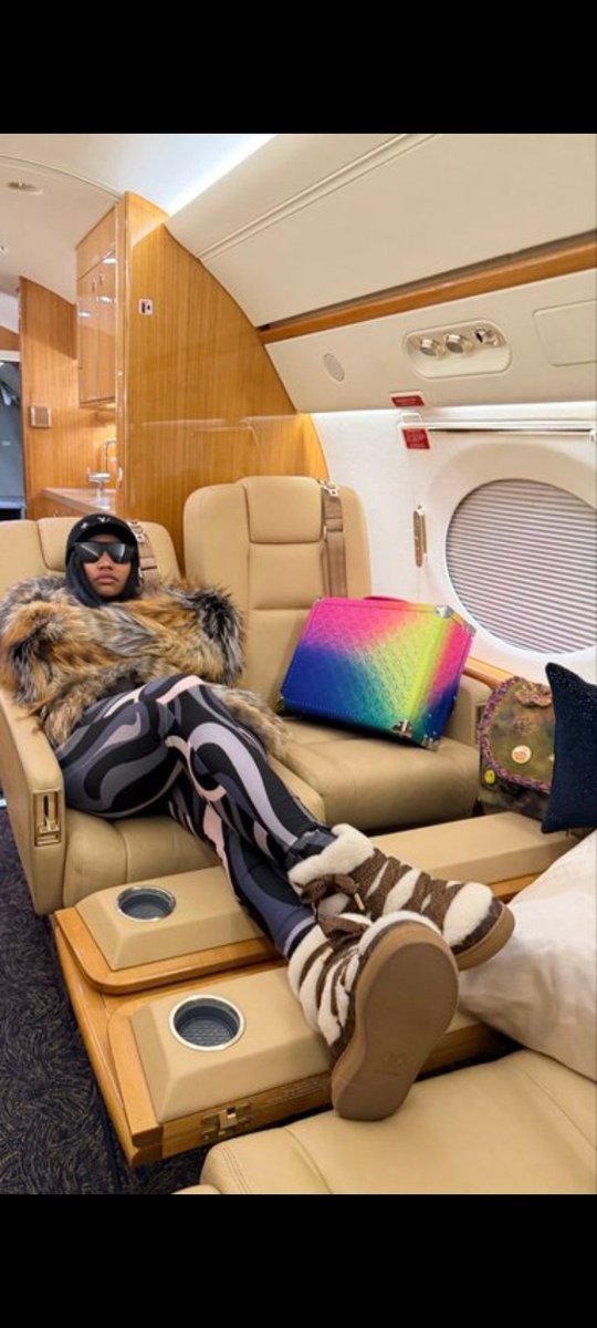 Tyler17858869's tweet image. Ordered Dior and got shien