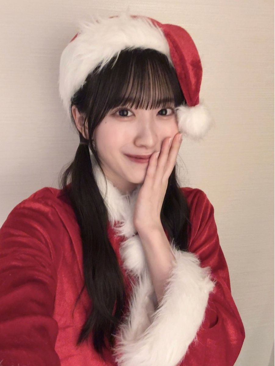 村井優 直筆 クリスマスコーデ ヒキ 写真や動画まで有難う 優ちゃんも素敵なクリスマスイブ🎄を お過ごし