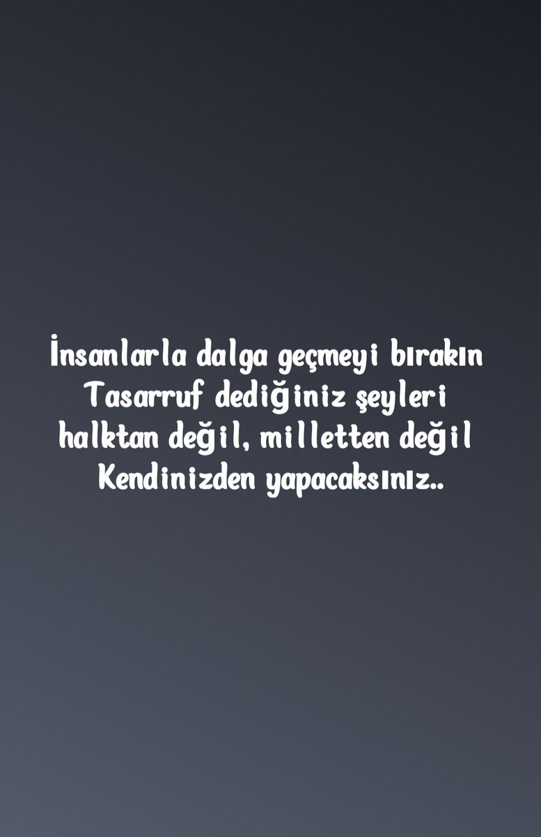 #asgariücret 
Zulmü alkışlayamam, zâlimi asla sevemem;
Gelenin keyfi için geçmişe kalkıp sövemem.
