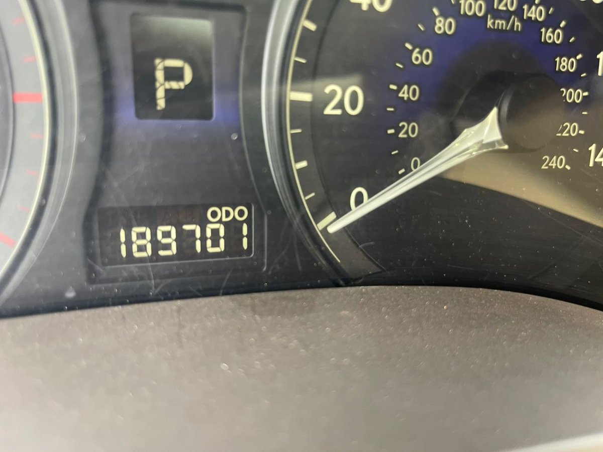 Coded_XM's tweet image. 🚨JUST IN:THIS IS THE MOST BEAUTIFUL FOREIGN USED LEXUS RX350,2011 MODEL(NOV ENTRY),SUNROOF,KEYLESS,BRAND NEW TYRES,BLACK LEATHER SEATS,LOW MILEAGE,GOING FOR #21.5M ONLY*