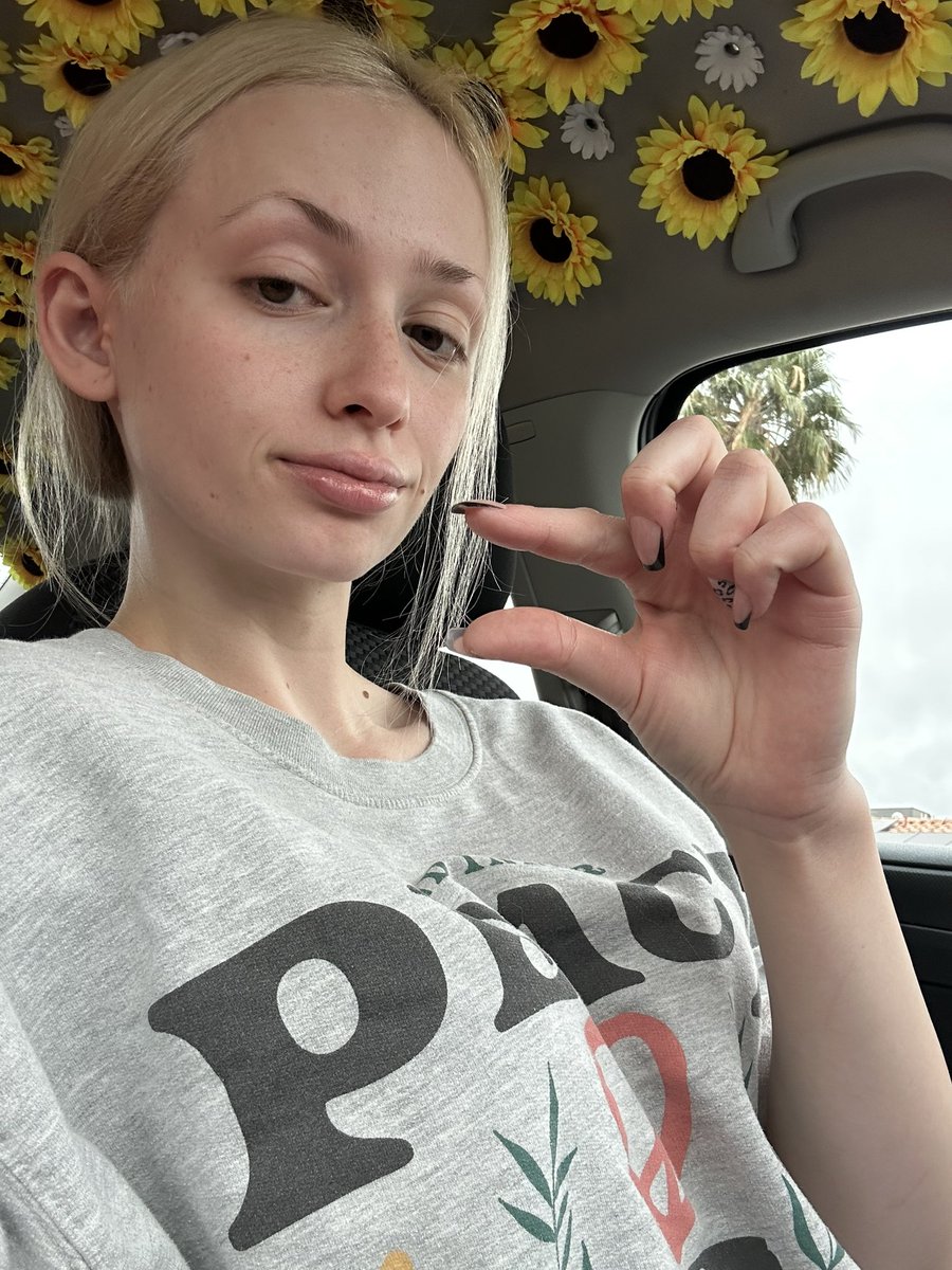 Goddessrockyy's tweet image. $4 video dick ratings 😈💸