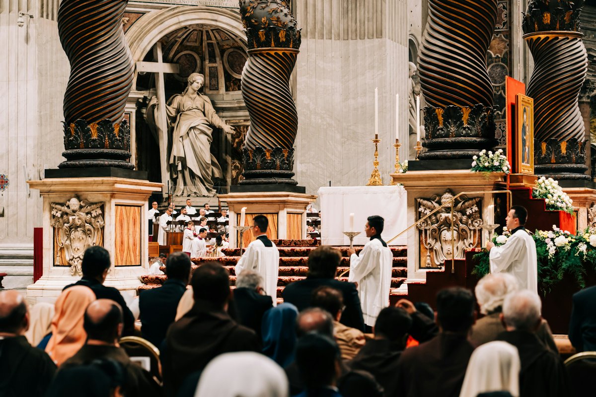 growing_daniel's tweet image. I'm confused. They do all this because they're addicted to cats?