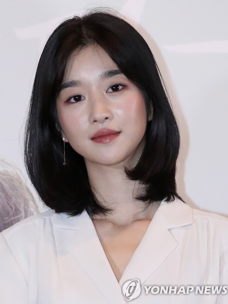 YeajiObsession's tweet image. i have the vision but it’ll be understood by like two people