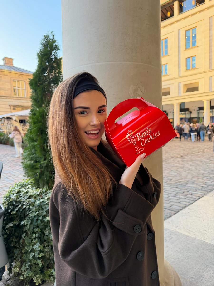 muatorifan's tweet photo. Elle est d'une beauté magnifique Esperança da Rocha https://t.co/smt3r7UpM7