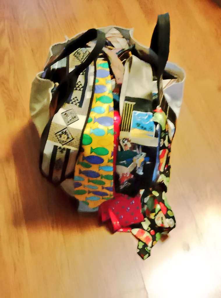 Joyous Yule-Tie Season!😉😂 Preparing to pass forward a few things from the basement &amp; my Street Finds! This bag of 100+ ties is from a Father's Day ritual I officiated at Mimico Square. They need to find a better home &amp; folks to use them.🙏🏽🎄❤️👔 #YuleTies #Ties #SeasonsGivings