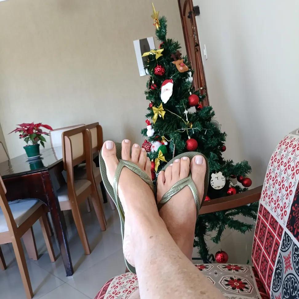 grannyfeet tweet media
