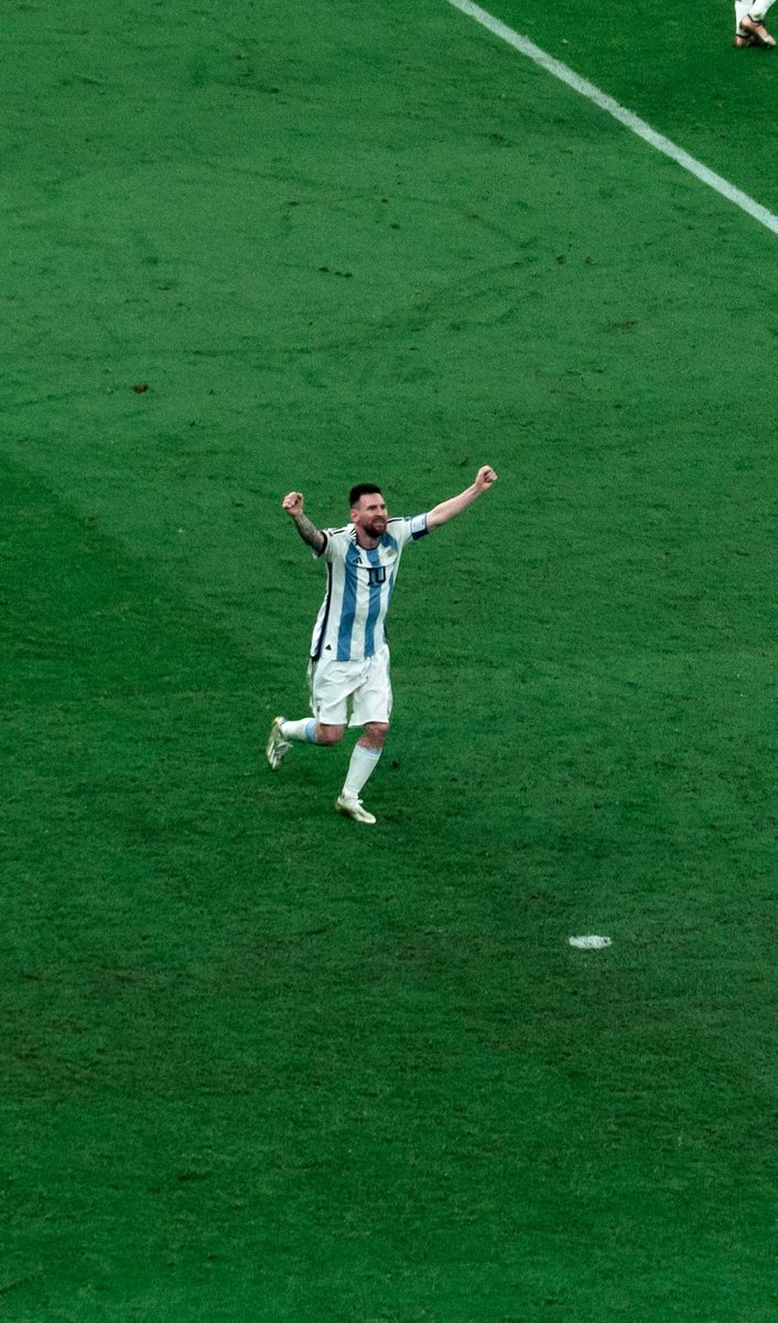 Lionel Messi tweet media