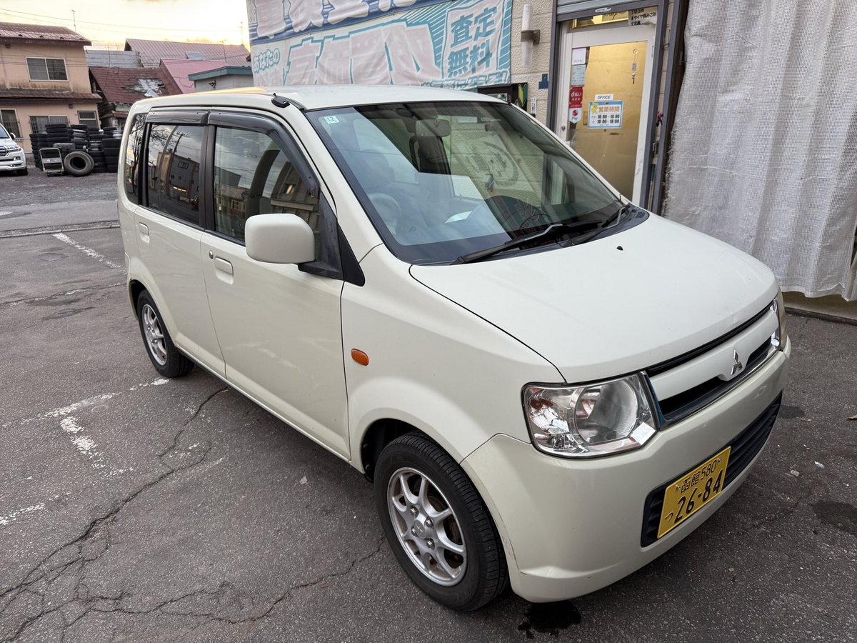 KURONOKYODAI's tweet photo. #黒の兄弟
#クリスマスプレゼント

応募条件です
1️⃣車を所有していない（車がボロボロで乗換えの場合は引取します）
2️⃣黒の兄弟の自動車保険に加入する
3️⃣諸費用22,400円支払い
4️⃣ https://t.co/tdoHF5TvPZ LINE登録
5️⃣函館近隣の方
6️⃣フォローと引用ツイートに上記#を入れる
以上です
では↓ https://t.co/A6oc9thXWT