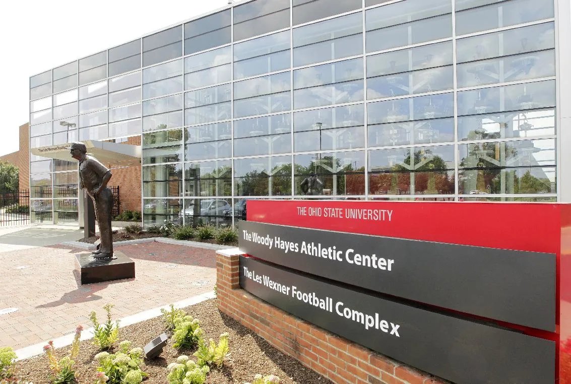 CoffeeD00d's tweet image. This is the biggest Ohio State scandal since the last Ohio State scandal

#EpsteinFiles 
#LesWexner