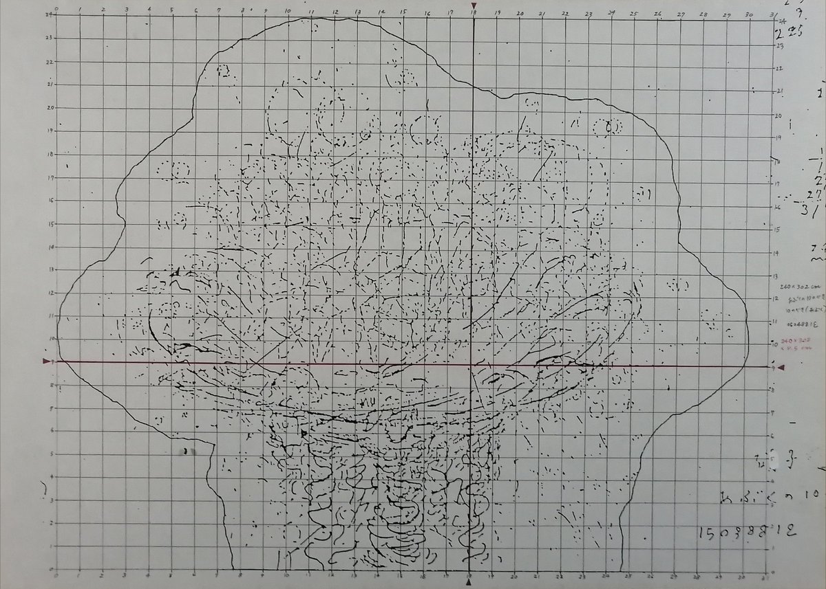 ebisquez's tweet image. ◉画像1枚目：1988年 12.2×18.2cm クラフト紙に鉛筆
◉画像2枚目∶1988年 B4サイズ(25.7×36.4cm)コピーされた紙に鉛筆、赤のボールペン