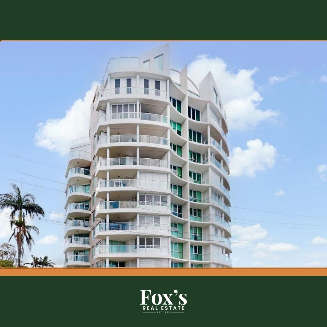 FoxsRealEstate's tweet photo. 🏙 COMING SOON | Absolute Oceanfront Penthouse 🌊

An extraordinary 10th floor penthouse spanning 540m² across two oceanfront levels, delivering uninterrupted 360-degree views of the Gold Coast.

✨ Highlights include:
• Residential-only building
• Private... https://t.co/r5bJ6kGkjg