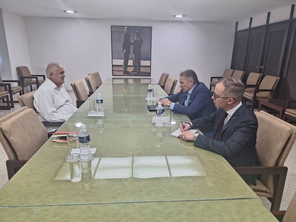 Emilio Lozada García tweet media