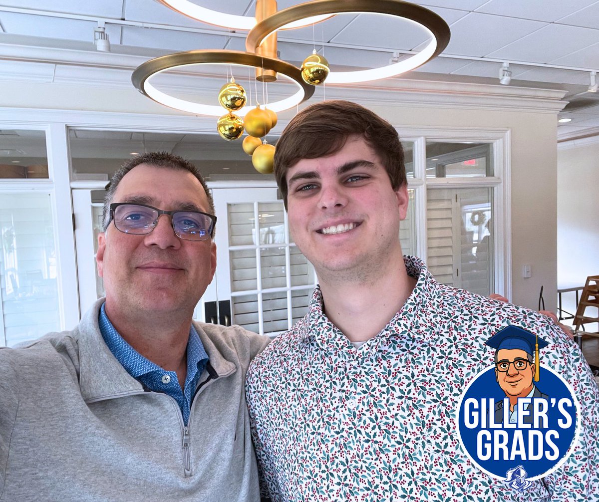 'Tis the season to see a #GillerGrad! Mr. Giller spotted Keaton Gum '18 at Sunday brunch yesterday. Merry Christmas to all our @charchristalums! #foreveraKnight