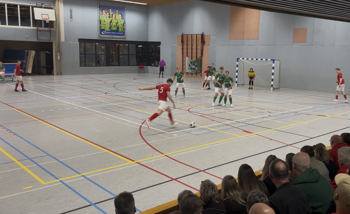 Het Protos Weering toernooi zit er op voor vv EMMS. Tot op het laatste moment werd er gestreden om een plek in de volgende ronde, maar helaas… Het roodwitte support was dit jaar groter dan ooit, supporters bedankt! 👏🏻 🔴⚪️⚽️