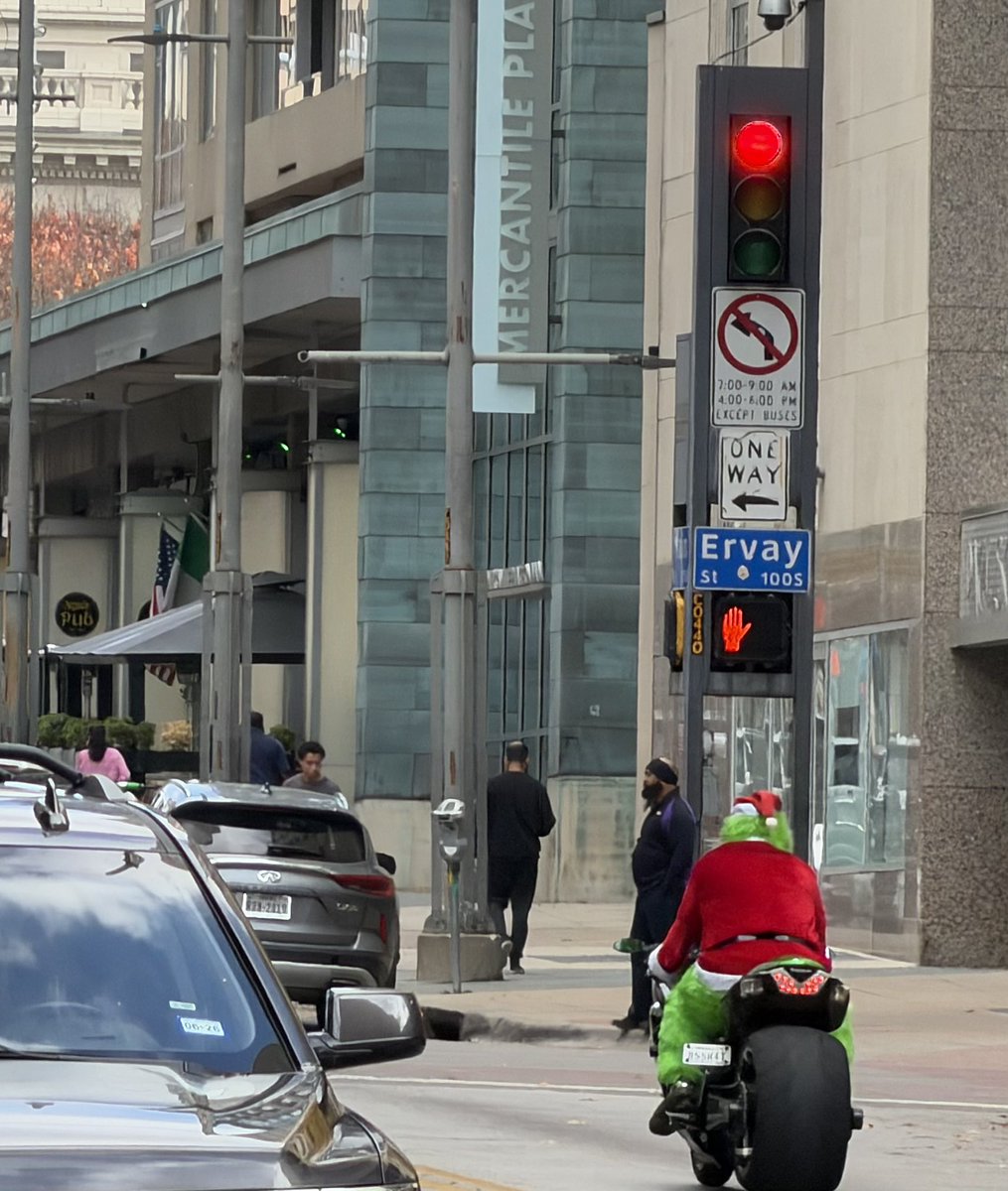 Christopher Kratovil tweet media