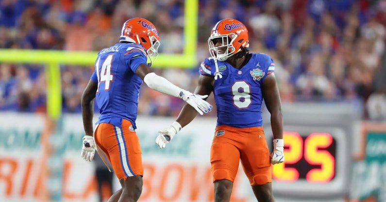 gatorsszn's tweet photo. BREAKING: LB Aaron Chiles has announced he WILL RETURN for the 2026 season per his social media 🐊

HUGE. https://t.co/TtmZW6wO5W