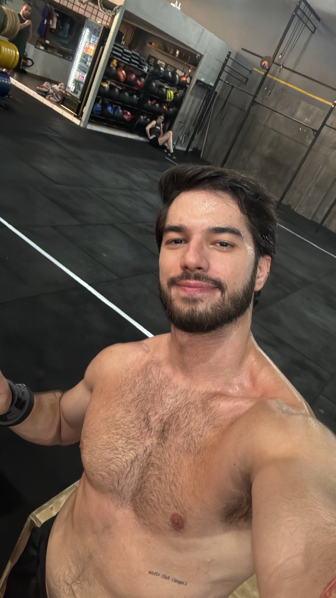 Victinho tweet media