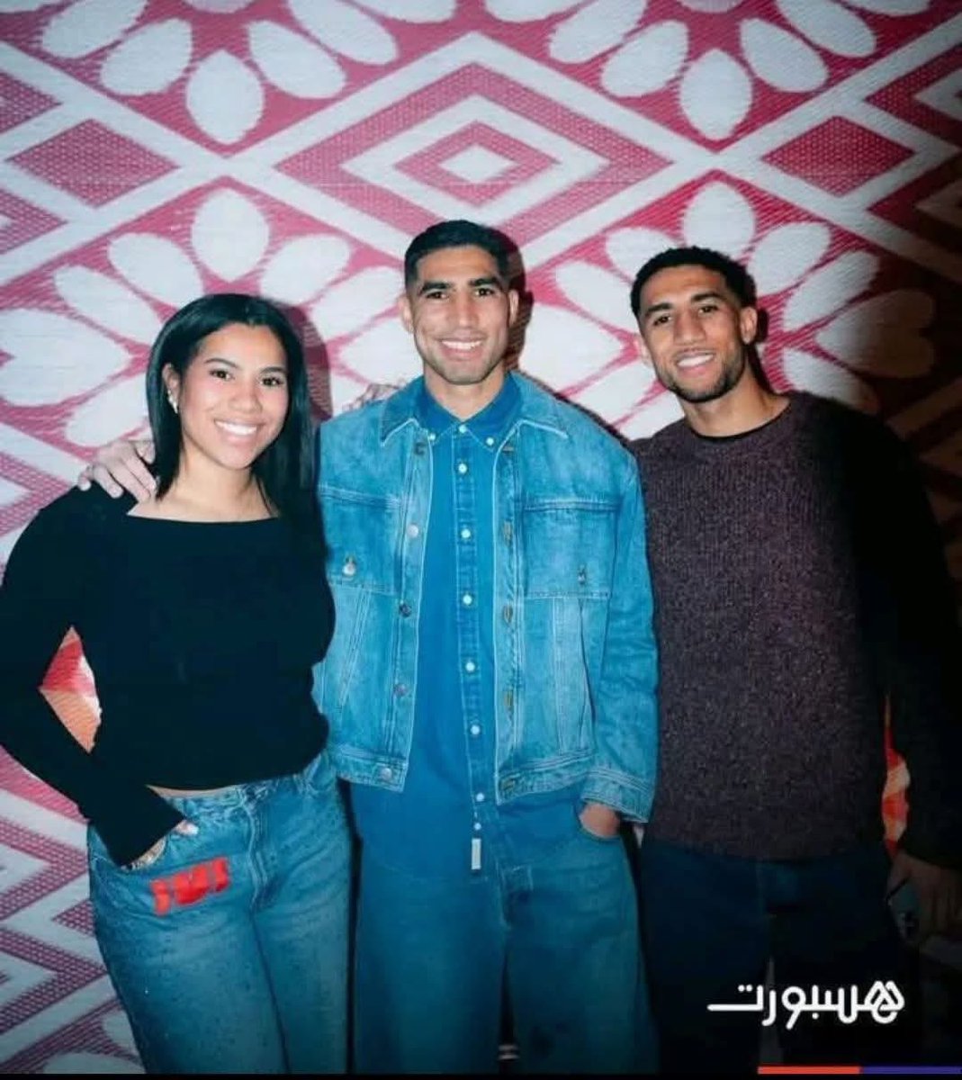 MustaaaCn's tweet image. الحمد الله المصريين مطاحوش على هاد التصويرة هههه