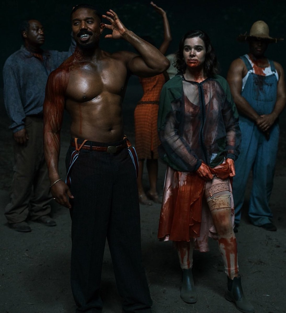 TheCinesthetic's tweet image. michael b. jordan and hailee steinfeld on the set of sinners (2025)