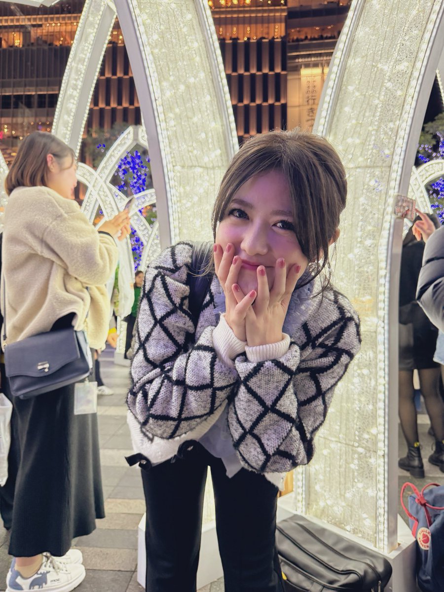 おっハローございます！

メリークリスマスイヴ〜〜🎁❤️🎅
ショート動画いっぱい更新してるよ🆙

youtube.com/shorts/adizm1T…