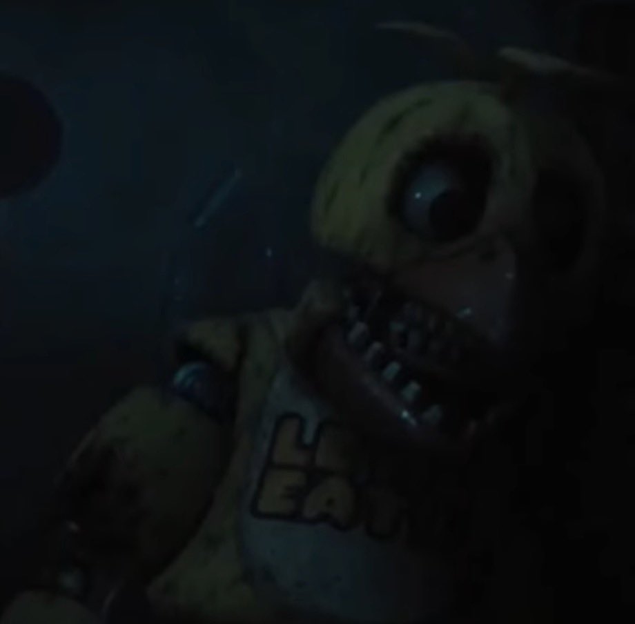 Said it before, and I’ll say it again. Withered Chia is truly the most terrifying animatronic to come out of this franchise…