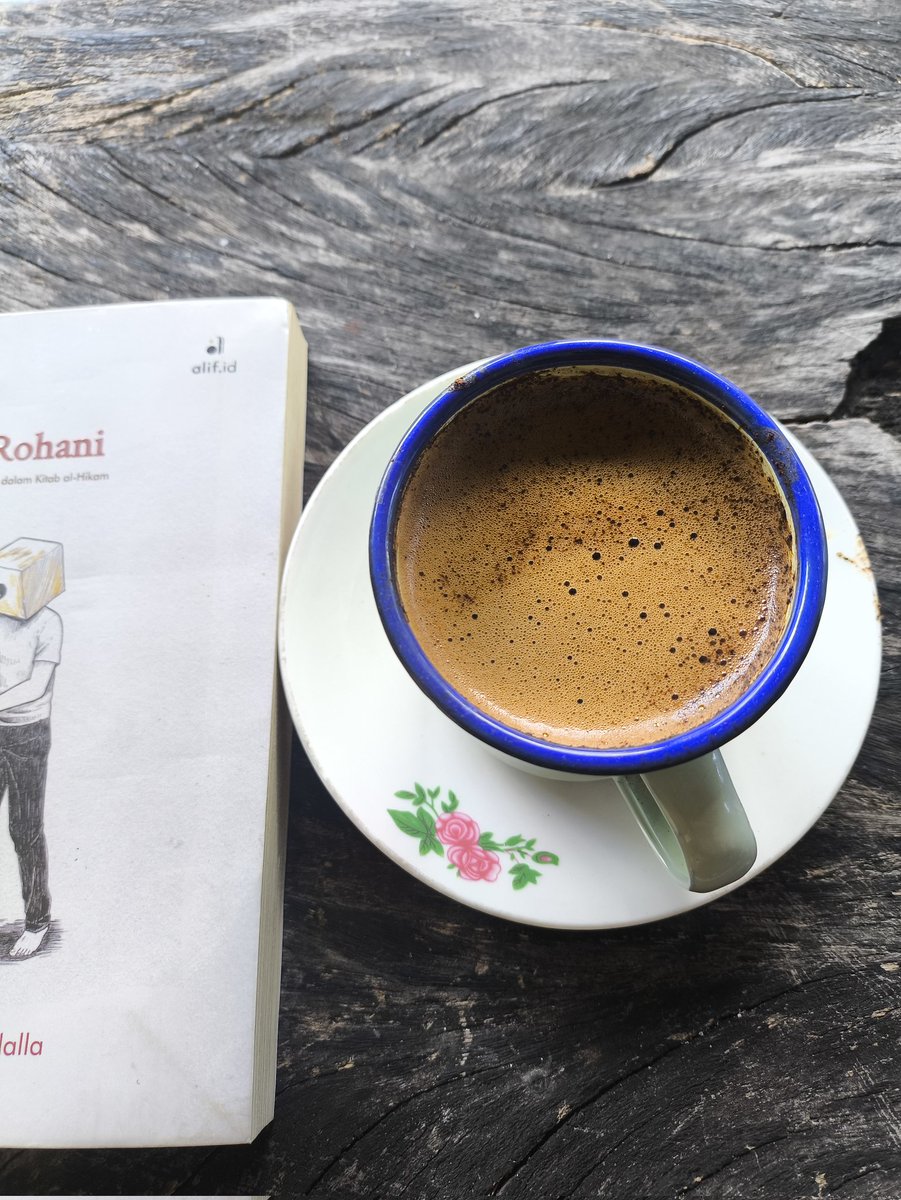 Restucadas's tweet photo. Terima kasih, 
Bukan hanya untuk bukunya, 
Tapi untuk rasa hadir, 
Yang kau titipkan di antara halaman. 

~ Srimartani, Piyungan ~ https://t.co/r51JleI50J