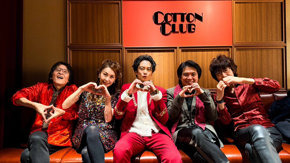 【数量限定SET】小西遼生さん掲載3ページ（ポスターサイズ）#85122 突然のインスタライブ、 なんか手持ち豚さんで結局ギターを握って