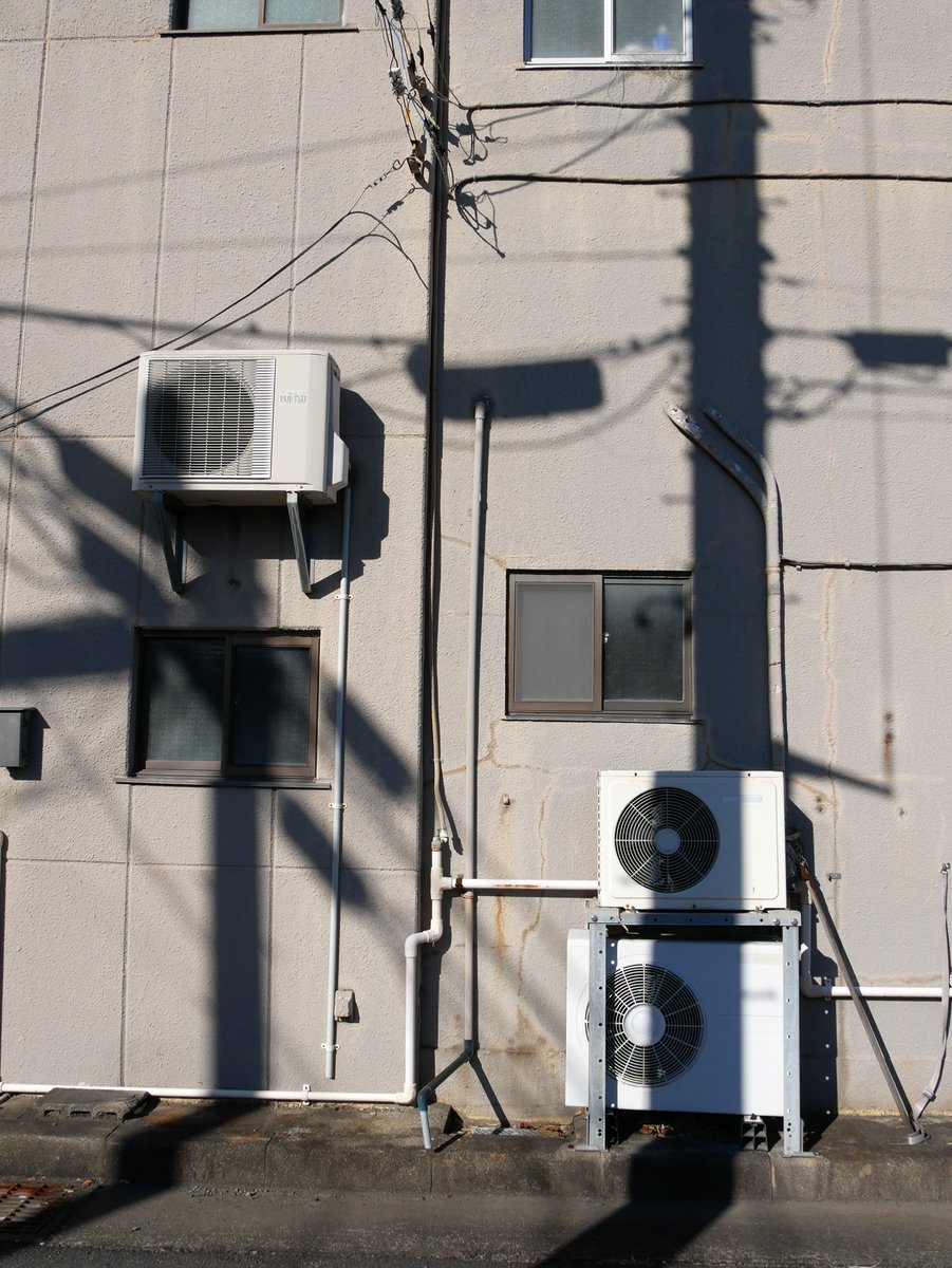 ♡ y ♡‼️エアコン室外機 室外機