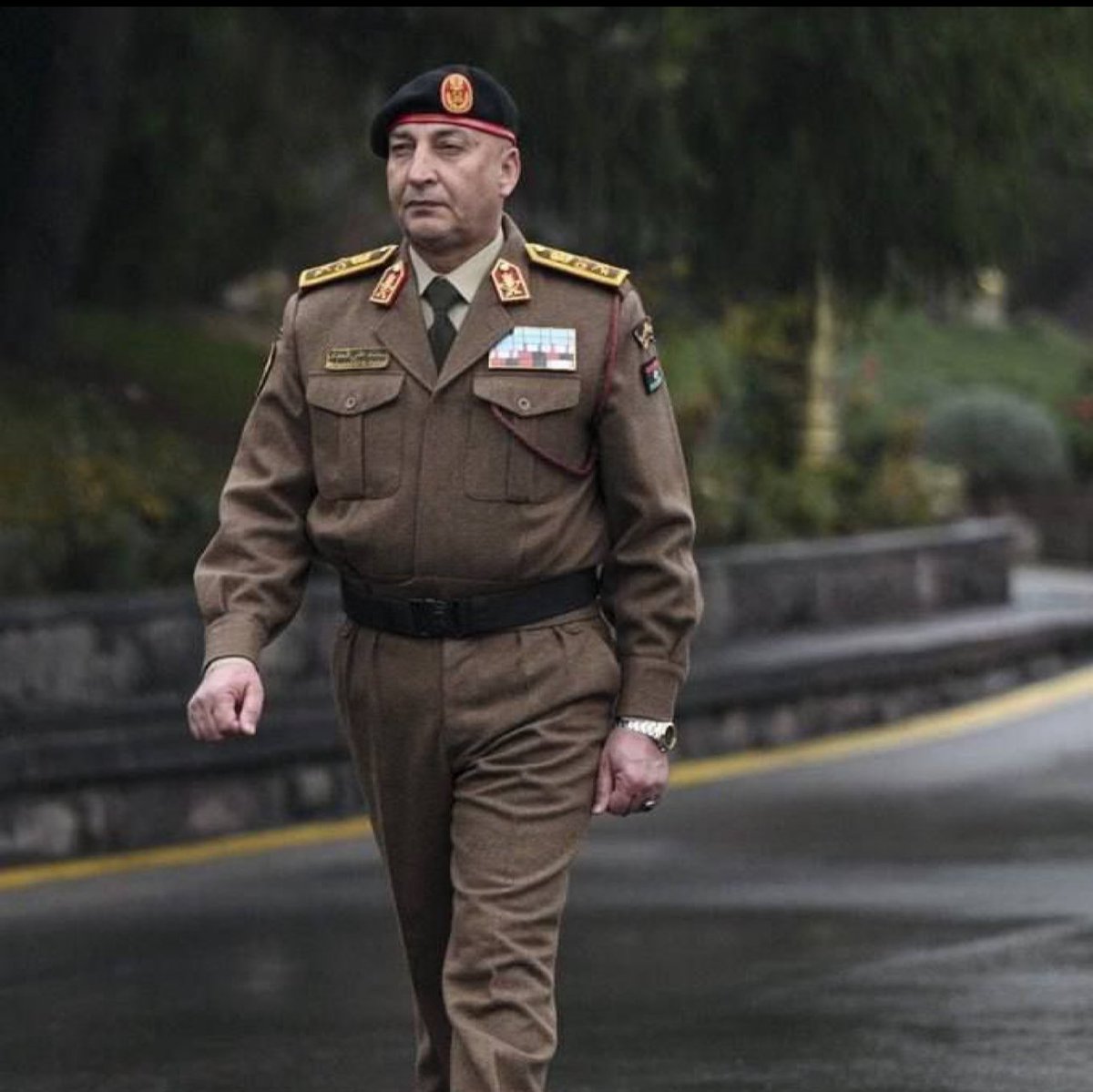 د ليبيا لوی درستيز چې تازه يې د پاکستاني لوی درستیز سره ليدلي و، په انقره کې د طیارې لويدلو له امله خپل ژوند له لاسه ور کړی دی.