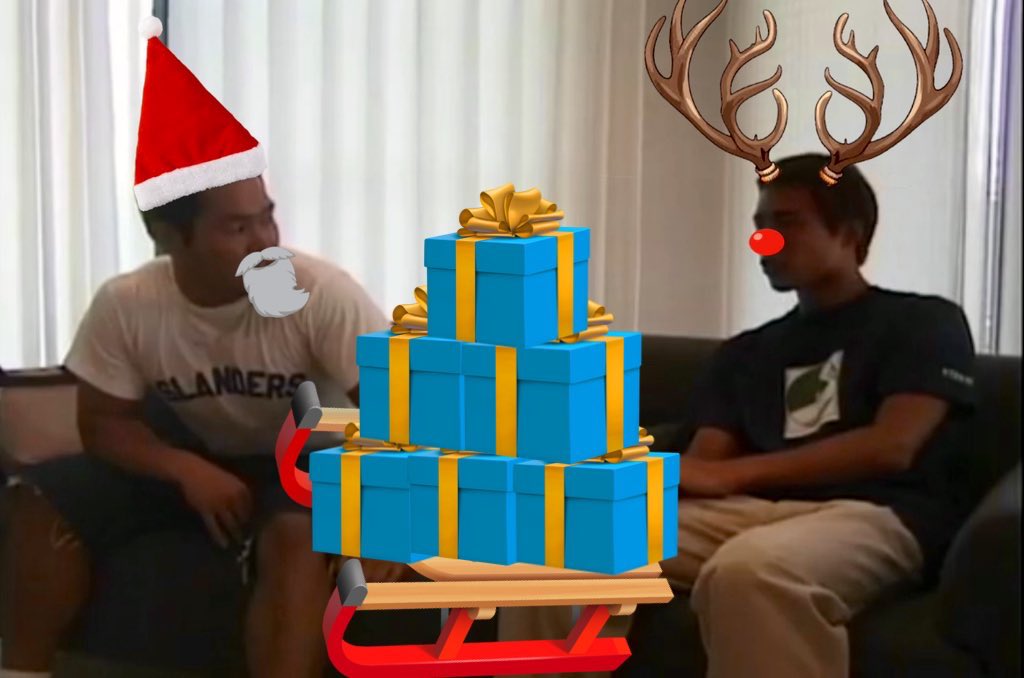 田所「遠野、良い子の皆にクリスマスプレゼントを届ける準備はできたか？」

遠野「はい。でも僕がトナカイやる必要ありますすかね？というかご丁寧に真っ赤なお鼻用意してますがこれじゃ文字通りみんなの笑いものですよ…」

田所「年中常にネットの笑いものだし今更だろ笑」

遠野「㊙️すぞステハゲ」