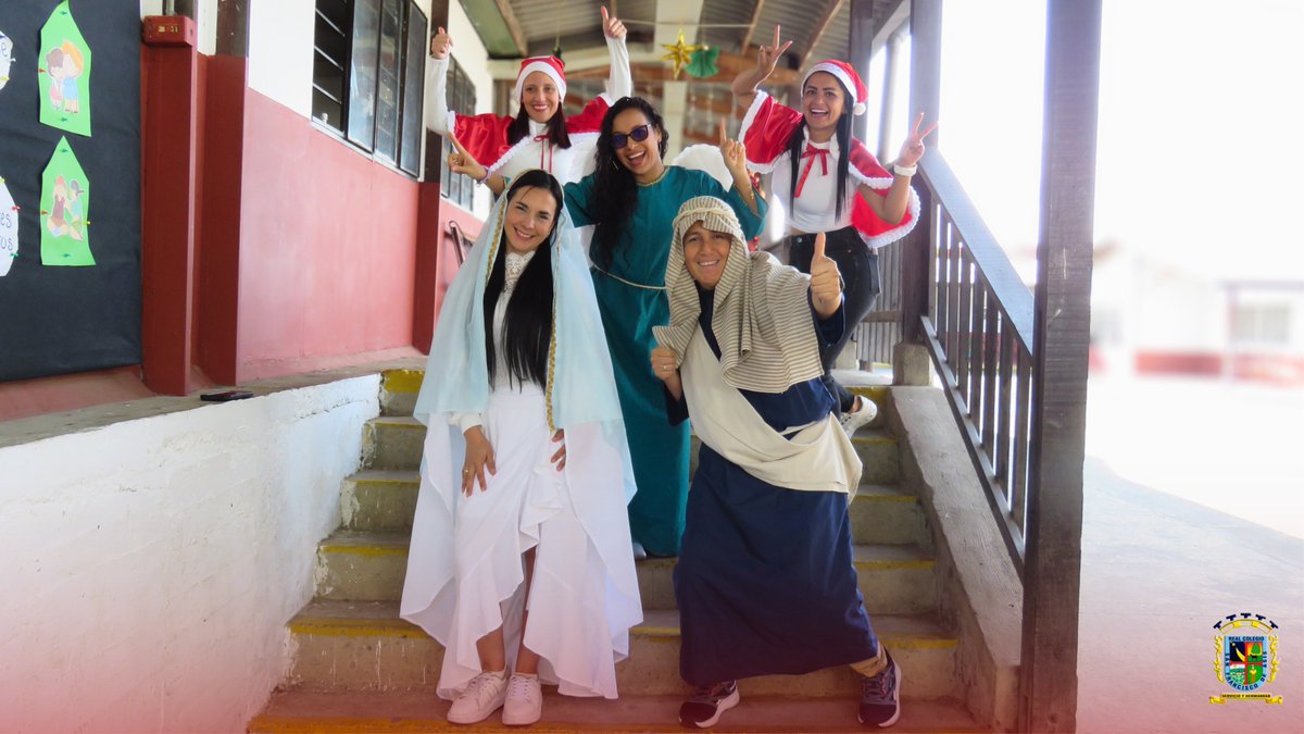 En el octavo día de la Novena 🎄✨, la valiosa participación de los representantes del Consejo de Padres nos llevó a contemplar la humildad de la Familia de Nazaret, ejemplo de fe, sencillez y amor 🙏💛.

#NovenaDeNavidad #NavidadFranciscana #RCSFA