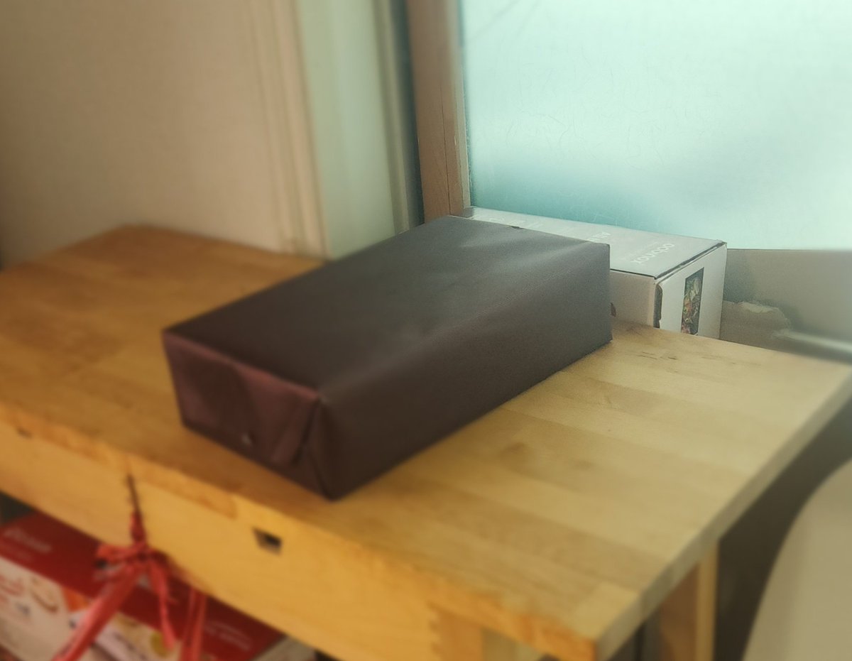 SuuBrainrot's tweet image. i asked my parents for a nintendo switch 2 a while ago i can't wait to open this tomorrow 🥹🥹🥹