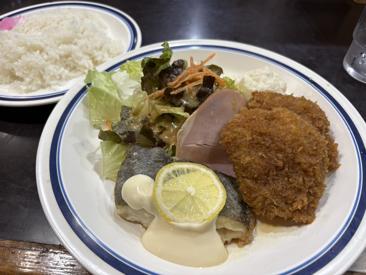 ぱんだ(🇯🇵9-3-3-5-7-19 )(🇦🇺6-4-4-0-2-7) (@hitokuchipanda