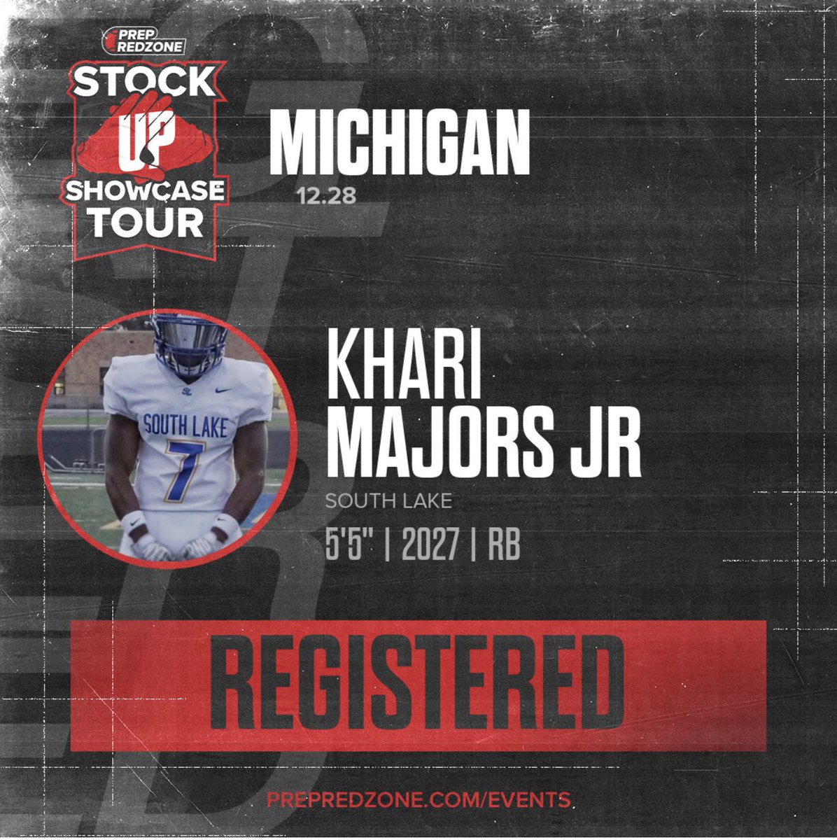 khari_majors's tweet photo. Almost that time excited to get to work and build relationships with coaches‼️ #HardWorkIsUndefeated #SrYearLoading @MarcSutherland_ @MIexposure @MichFBFrenzy @ScoutTyGraham @DNACoachSteen @alex_pallone https://t.co/wyIcAxJdpu
