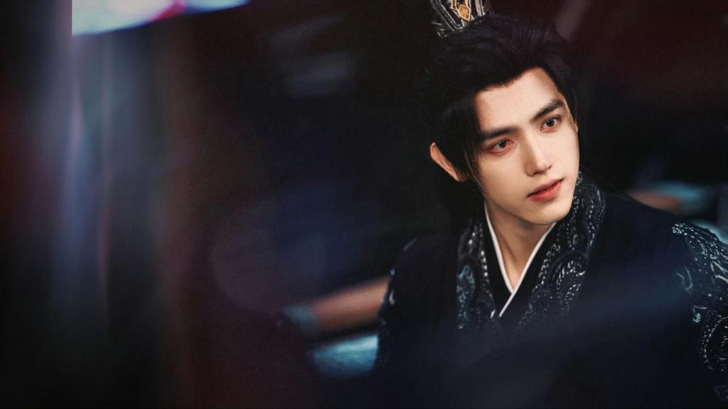 feiyudiaries's tweet photo. 2025.12.24 | #ChenFeiyu studio update

General Duan's intense gaze ✨
Like the scorching summer sun ☀️ or the freshly melted spring snow ❄️

#ArthurChen #陈飞宇 #LoveBeyondTheGrave #慕胥辞 https://t.co/1zRHfaprTI