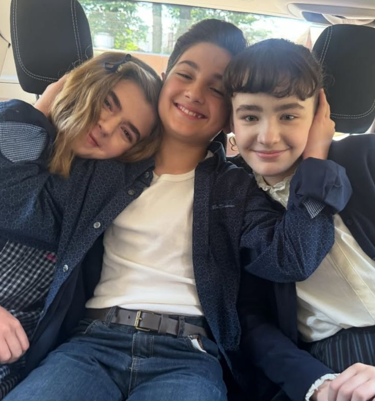 protecthanlon's tweet image. oh my babies 🤍🤍🤍🤍