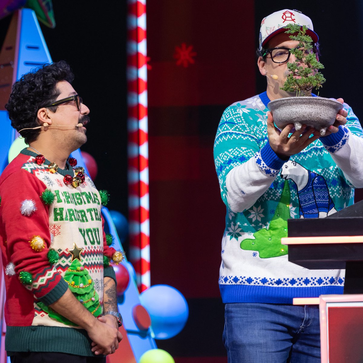 Me Caigo De Risa tweet media