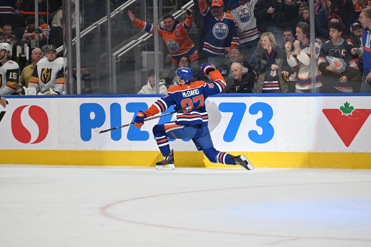 "30 points in his last 11 games, Louie, I hate to say it, I'm not sure I've ever seen him better. I've seen every one of the games he's played, I'm not sure I've ever seen him play better than he has in December of 2025." - <a href="/EdmontonJack/">Jack Michaels</a> on McDavid.