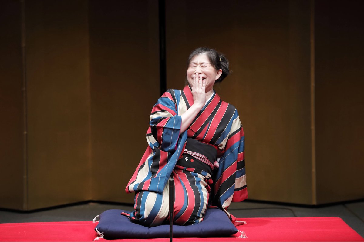 deepred43's tweet image. 21日焼酎亭一門会、無事に終了いたしました。
七夕会のメンバーも、最高に面白い！
たくさんのお客様もご来場いただき、ありがとうございました。
アイホール寄席は最後となりましたが、伊丹のどこかで焼酎亭寄席は続くそうな！
また、どこかで！心から、おおきに！
#アイホール寄席 
#焼酎亭一門会