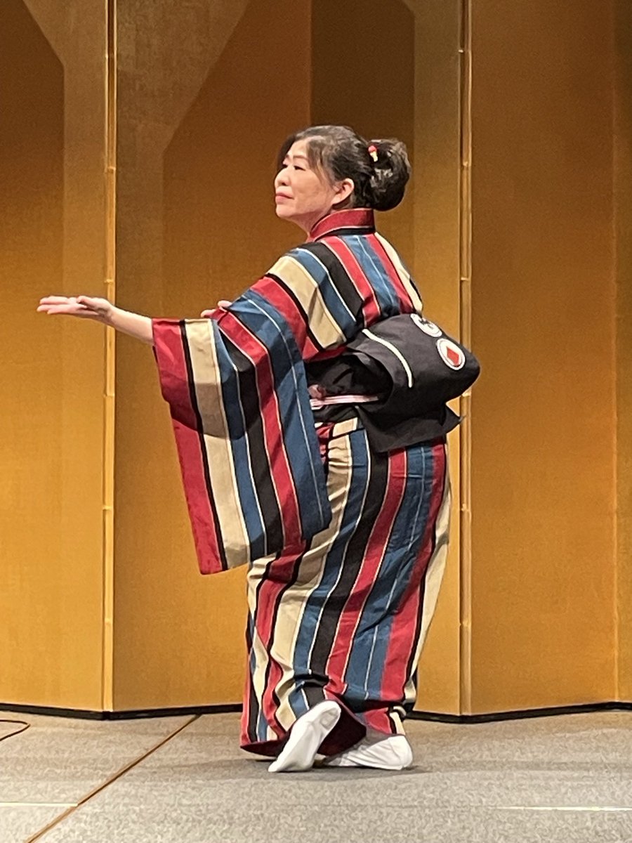 deepred43's tweet image. 21日焼酎亭一門会、無事に終了いたしました。
七夕会のメンバーも、最高に面白い！
たくさんのお客様もご来場いただき、ありがとうございました。
アイホール寄席は最後となりましたが、伊丹のどこかで焼酎亭寄席は続くそうな！
また、どこかで！心から、おおきに！
#アイホール寄席 
#焼酎亭一門会