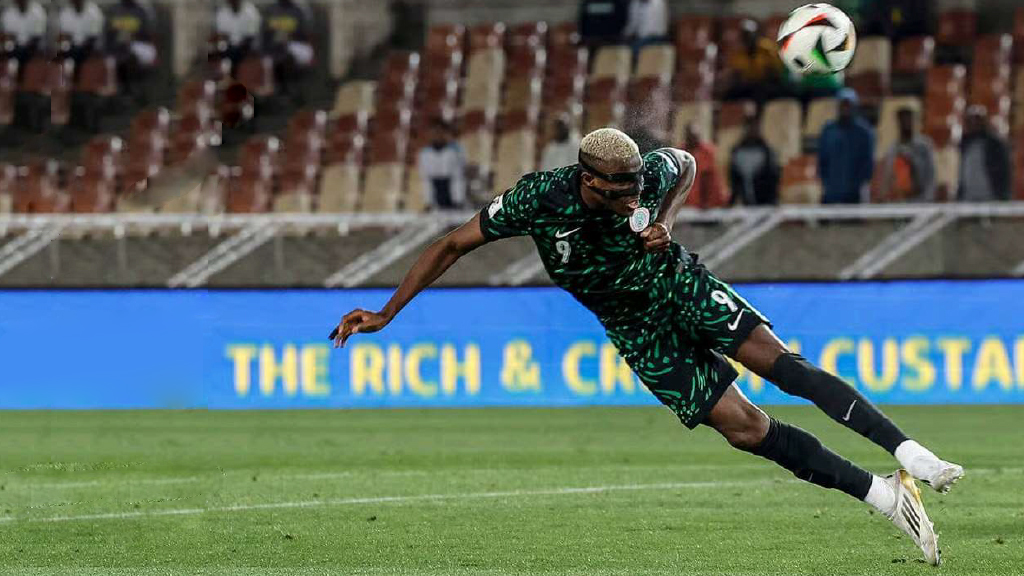 🚨 النسور الجارحة لا تضل طريق الصدارة! 🦅
نيجيريا 2-1 تنزانيا.
🎯 المجهر التكتيكي: إيوبي "مايسترو" بـ 87 لمسة، ولوكمان يطلق رصاصة الفوز.
nmanews.com/2025/12/24/%d8…