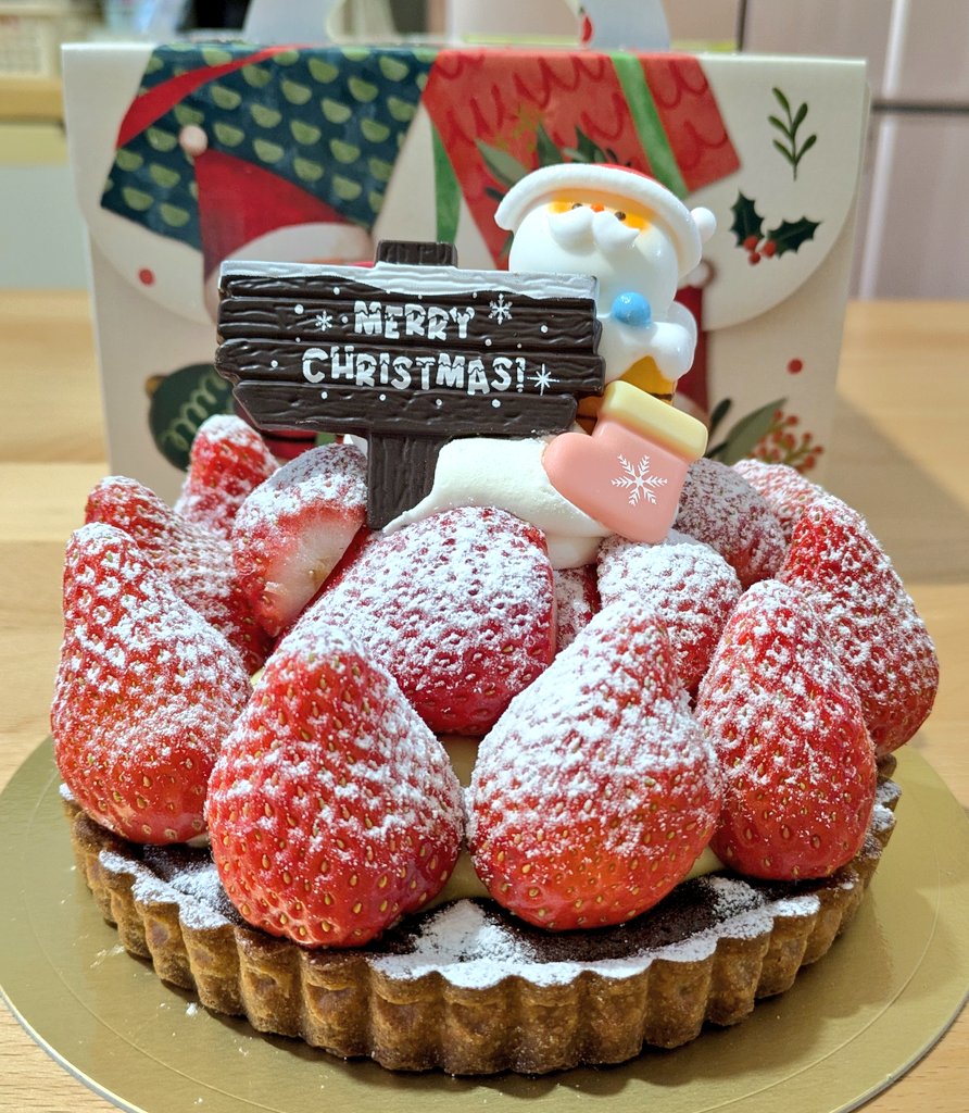 hinokamo's tweet photo. 低浮上すぎました…
取り敢えず日曜に食べたケーキ🎂 https://t.co/y7RZvvPHj1