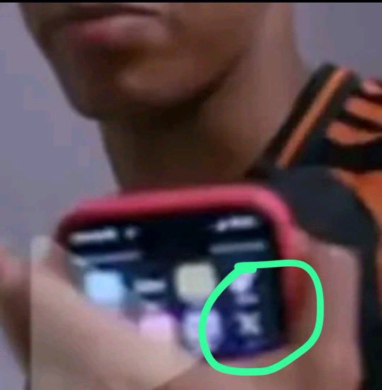 DataFutebol's tweet image. Num vídeo, o celular do Lamine Yamal apareceu e tem o X instalado.

Só que: Ele não tem conta oficial aqui.

👀🇪🇸