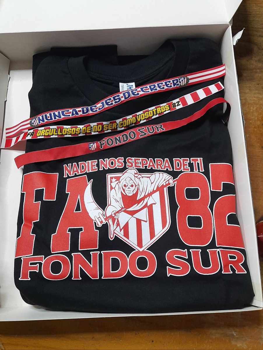 ncyaiza's tweet image. Me conocen bien, regalar Atleti es acierto seguro 🎄🎁