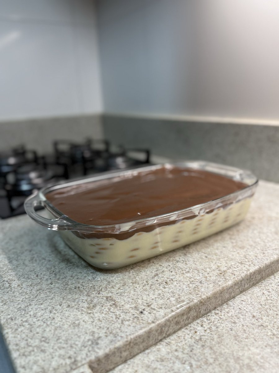 techrecruiterb's tweet image. Sobremesa do natal pronta

É pavê e pacomê!!!!!