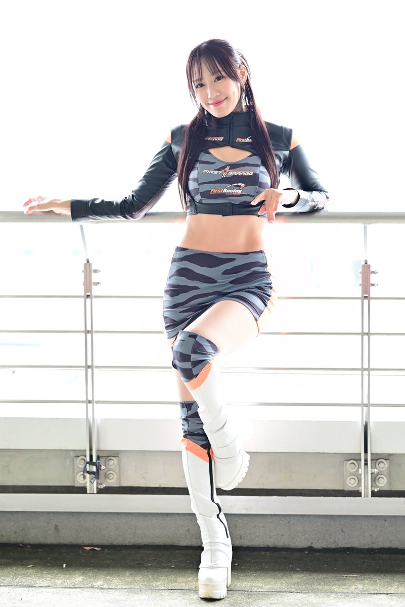 Seiko, on 20251221, 撮影タイム at the rooftop of the pit garage in